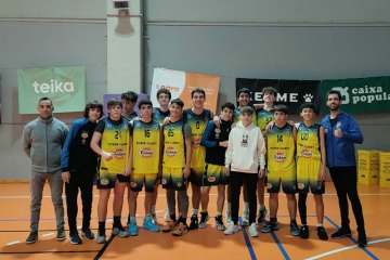 CMB_221203