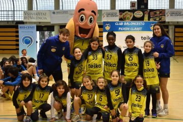 Benjamín femenino azul