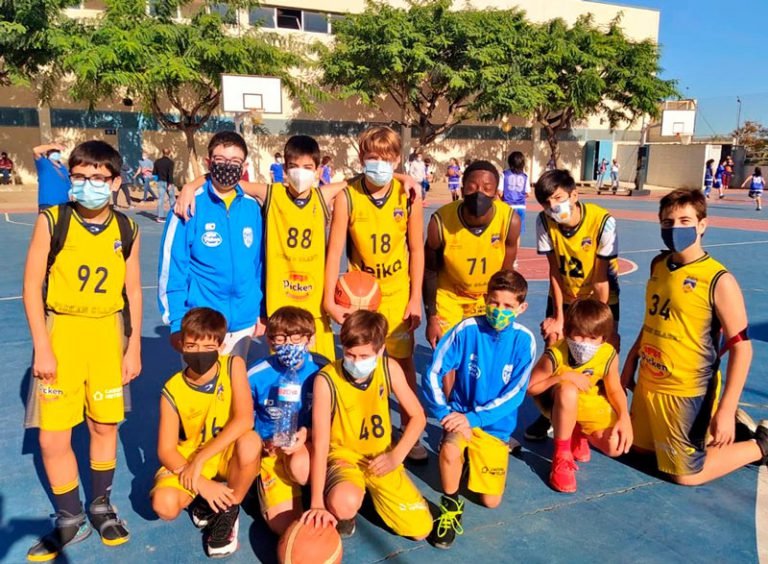 Infantil masculino amarillo